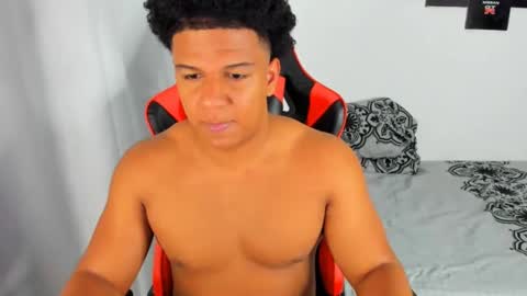 Snapshot of nathan_yess chatting on November 18, 5:23 am Nathan online show from November 18, 5:23 am