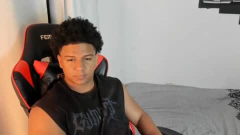 Snapshot of nathan_yess chatting on December 2, 1:33 am Nathan online show from December 2, 1:33 am