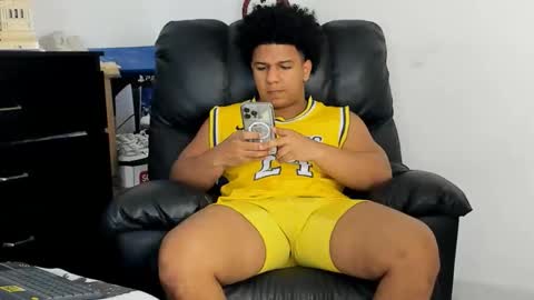 Snapshot of nathan_yess chatting on January 15, 7:02 am Nathan online show from January 15, 7:02 am