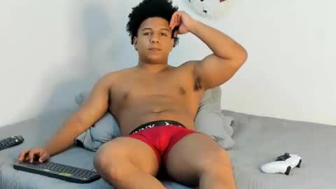 Snapshot of nathan_yess chatting on January 17, 6:18 am Nathan online show from January 17, 6:18 am