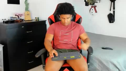 Snapshot of nathan_yess chatting on February 16, 6:42 am Nathan online show from February 16, 6:42 am