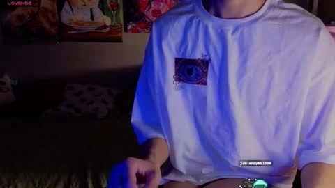 N A T H AN online show from October 18, 9:59 pm