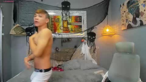 Snapshot of nathanclay chatting on October 18, 4:37 am nathanclay online show from October 18, 4:37 am