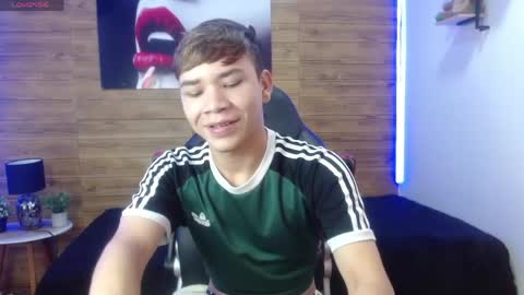 nathanclay online show from May 15, 1:07 pm