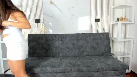 Snapshot of nathasha_ggh chatting on October 21, 6:14 am nathasha_ggh online show from October 21, 6:14 am