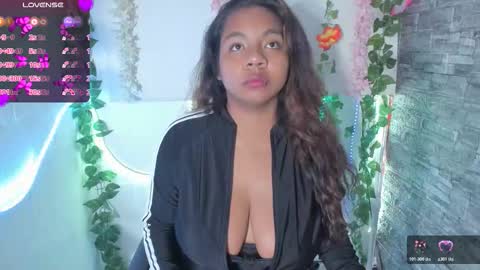 Snapshot of nathasha_jhonsom_ chatting on March 21, 6:07 am Naty online show from March 21, 6:07 am
