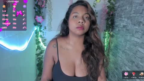 Snapshot of nathasha_jhonsom_ chatting on April 7, 5:08 am Naty online show from April 7, 5:08 am