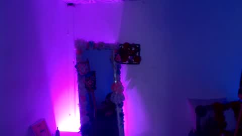 Nathalia online show from June 5, 9:09 pm