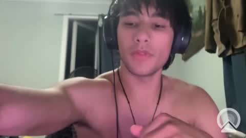Snapshot of native_boy2 chatting on February 11, 8:37 am native_boy2 online show from February 11, 8:37 am