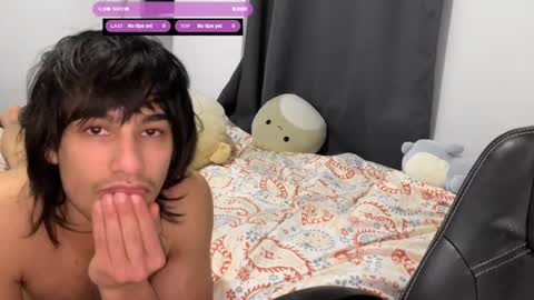 Snapshot of native_boy2 chatting on September 11, 8:58 am native_boy2 online show from September 11, 8:58 am