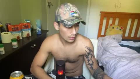 Snapshot of native_boy2 chatting on February 25, 11:14 pm native_boy2 online show from February 25, 11:14 pm