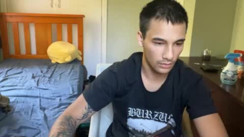 Snapshot of native_boy2 chatting on March 1, 12:01 am native_boy2 online show from March 1, 12:01 am