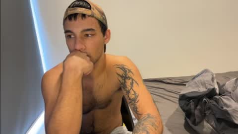 Snapshot of native_boy2 chatting on April 7, 11:48 pm native_boy2 online show from April 7, 11:48 pm