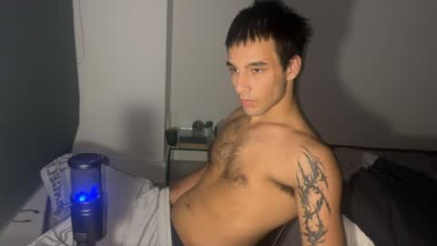 Snapshot of native_boy2 chatting on April 12, 3:06 pm native_boy2 online show from April 12, 3:06 pm