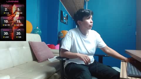 Snapshot of nato_evans chatting on February 4, 2:07 am nato_evans online show from February 4, 2:07 am