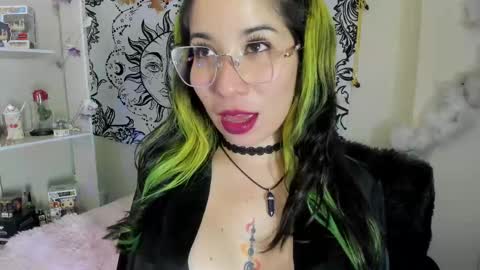Snapshot of natsuki_09 chatting on September 23, 12:35 am Nat online show from September 23, 12:35 am