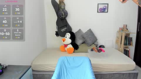 natt_op online show from October 29, 8:43 pm