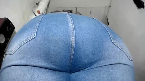Snapshot of nattasha_foxx chatting on June 11, 3:59 am natalia online show from June 11, 3:59 am
