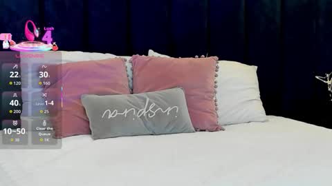 Snapshot of nattashaa7 chatting on October 13, 11:32 am nattashaa online show from October 13, 11:32 am