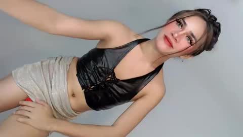 Nathalie smith online show from May 9, 2:11 pm
