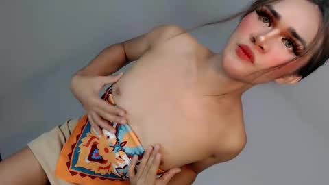 Nathalie smith online show from May 12, 2:08 am