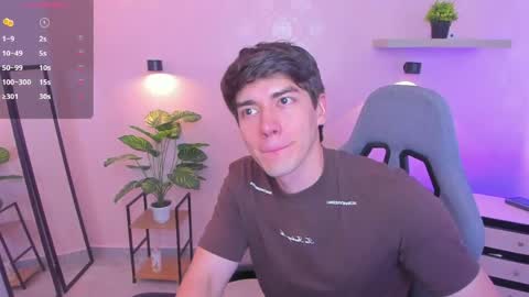 Snapshot of natte__ chatting on April 3, 8:51 pm Nathaniel online show from April 3, 8:51 pm