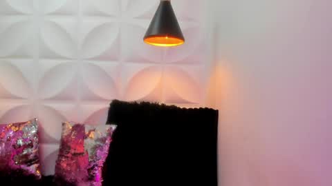 Snapshot of natty__natasha chatting on April 4, 11:40 am Natty Natasha online show from April 4, 11:40 am