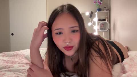 Snapshot of nattyluvv chatting on March 8, 7:12 am new heree online show from March 8, 7:12 am