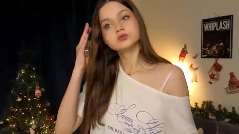 Snapshot of natur_ella chatting on January 15, 3:16 pm Ella online show from January 15, 3:16 pm