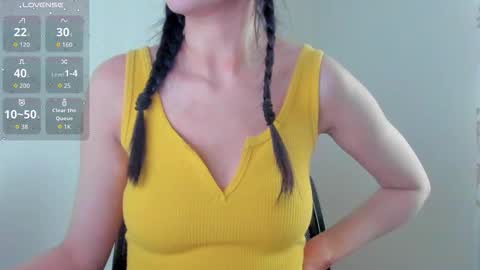 Snapshot of natural_form chatting on February 14, 11:40 am peach online show from February 14, 11:40 am