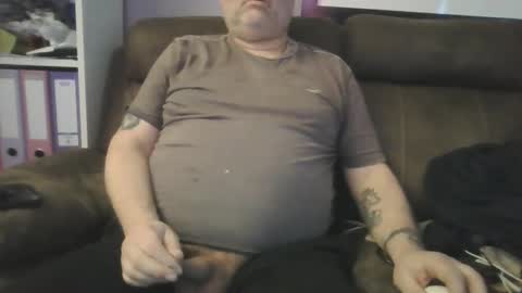 naturistmale45 online show from February 11, 12:16 pm