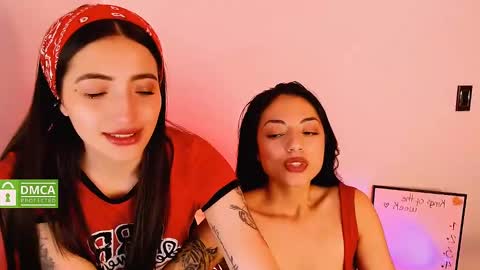 Snapshot of natval_ chatting on December 1, 4:29 pm Natalia Valeria online show from December 1, 4:29 pm