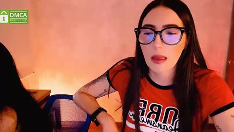 Snapshot of natval_ chatting on January 22, 11:01 am Natalia Valeria online show from January 22, 11:01 am