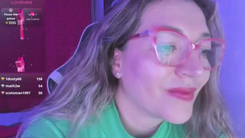 Snapshot of naty__mature_ chatting on January 24, 3:32 am Nataly online show from January 24, 3:32 am