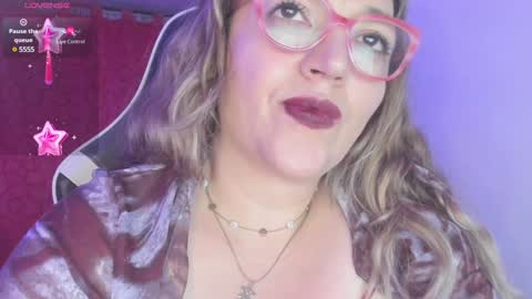 Snapshot of naty__mature_ chatting on January 26, 3:17 am Nataly online show from January 26, 3:17 am