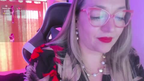 Snapshot of naty__mature_ chatting on February 7, 7:49 pm Nataly online show from February 7, 7:49 pm