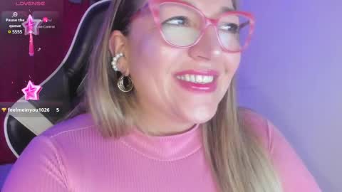 Snapshot of naty__mature_ chatting on February 9, 11:15 pm Nataly online show from February 9, 11:15 pm