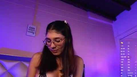 Naty Saenz online show from October 21, 9:43 am