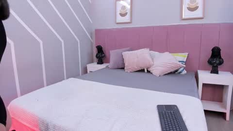 natybliss online show from March 17, 5:00 am