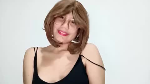 Naty online show from December 23, 6:33 am