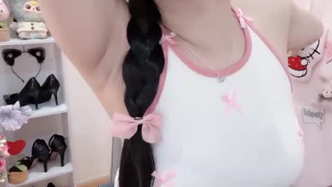 Snapshot of natycutiegirl chatting on June 25, 2:22 am Kiki online show from June 25, 2:22 am