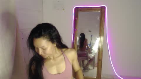 Snapshot of natzumi_mcqueen chatting on March 15, 10:10 am Stella Mcqueen online show from March 15, 10:10 am