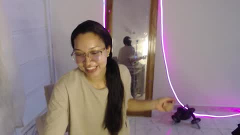 Snapshot of natzumi_mcqueen chatting on March 16, 12:31 pm Stella Mcqueen online show from March 16, 12:31 pm