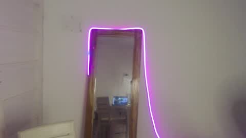 Snapshot of natzumi_mcqueen chatting on March 28, 10:48 am Stella Mcqueen online show from March 28, 10:48 am