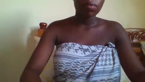 Snapshot of naughtisexy chatting on April 1, 1:41 pm naughtisexy online show from April 1, 1:41 pm