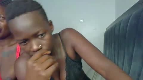 naughttie_mae online show from March 23, 11:25 am