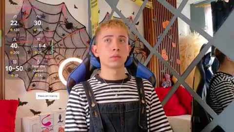 Snapshot of naughty__chris chatting on October 16, 1:01 pm Christopher Chris online show from October 16, 1:01 pm