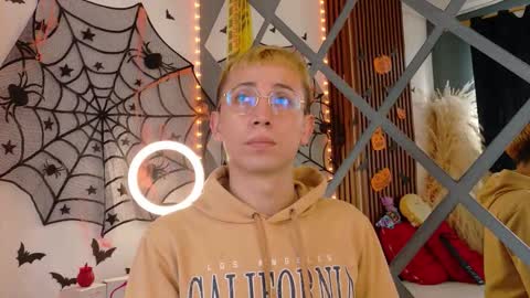 Snapshot of naughty__chris chatting on October 24, 11:39 am Christopher Chris online show from October 24, 11:39 am