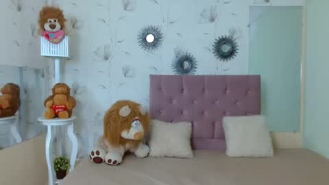 Zoe online show from January 14, 12:54 am