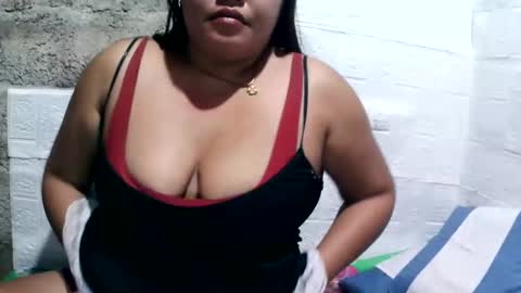 Snapshot of naughty_baby25 chatting on January 26, 5:13 pm Hannah online show from January 26, 5:13 pm